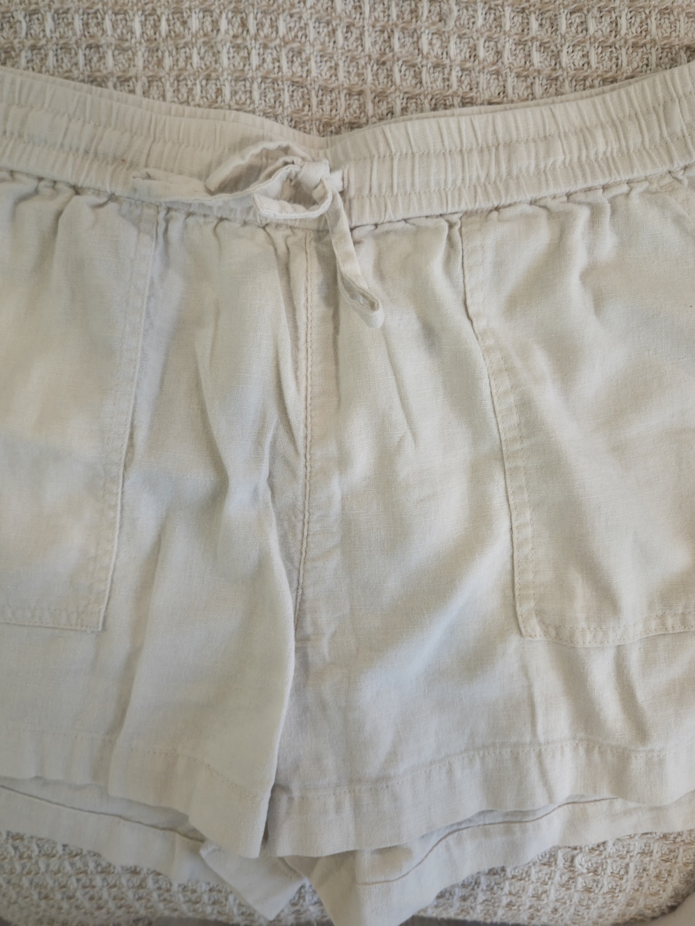 Linen Blend Drawstring Shorts - Picture 2 of 3
